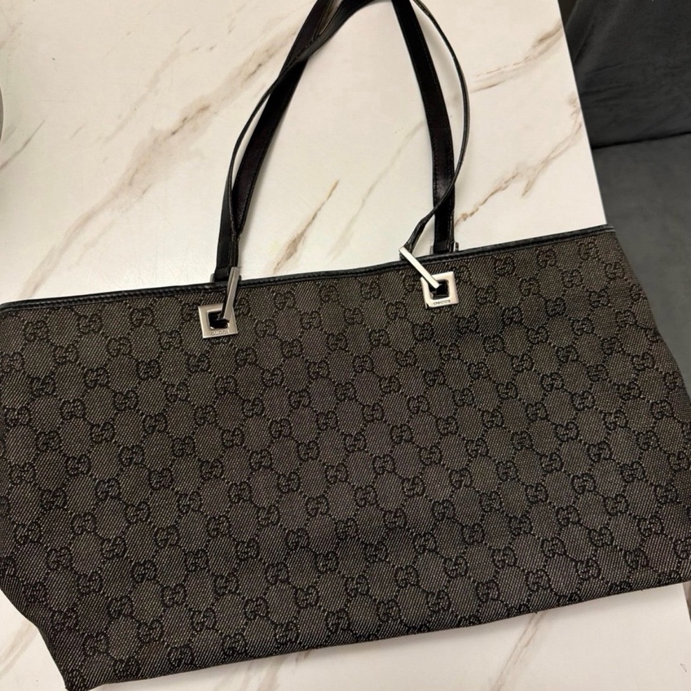 ::::::SOLD:::::
Gucci Black Women's Tote Bag